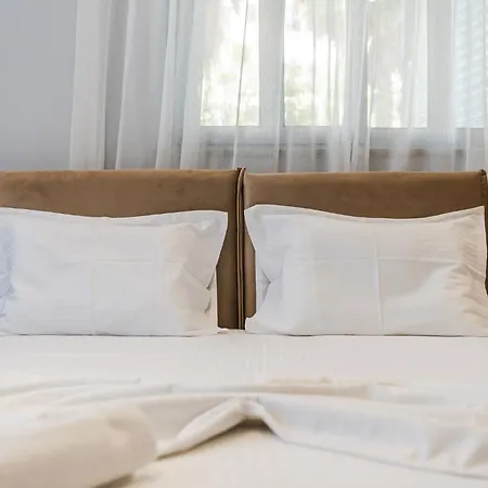 Sr Daire Golem (Tirana)