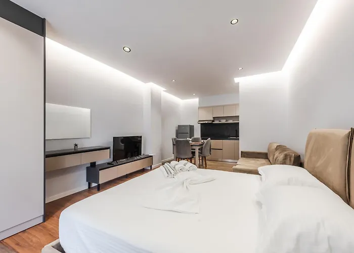 Sr Appartamento Golem (Tirana)