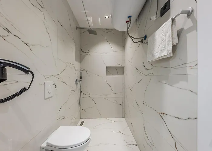 Apartment Sr Golem (Tirana)