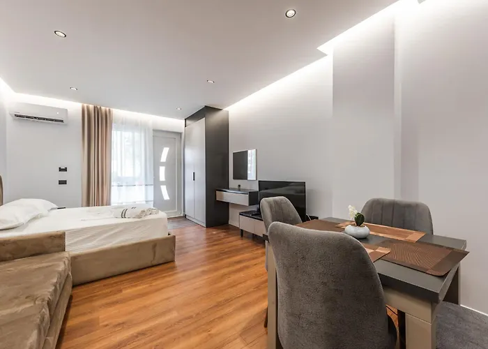 Apartment Sr Golem (Tirana)