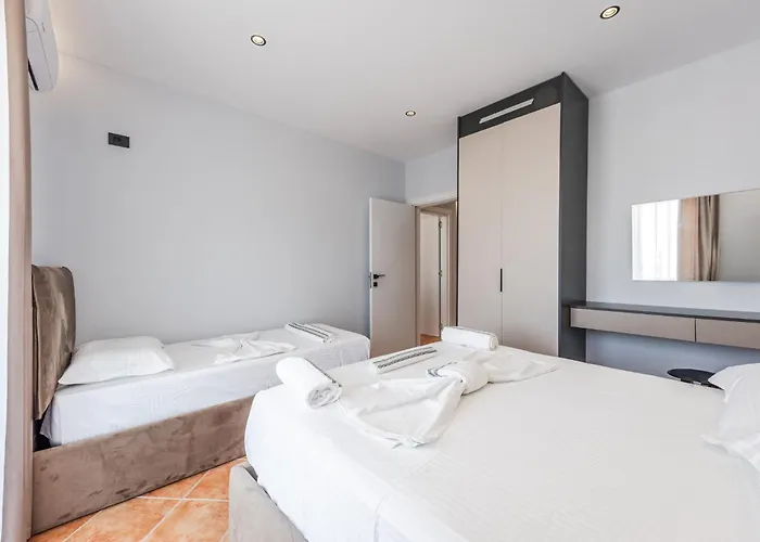 Apartment Sr Golem (Tirana)