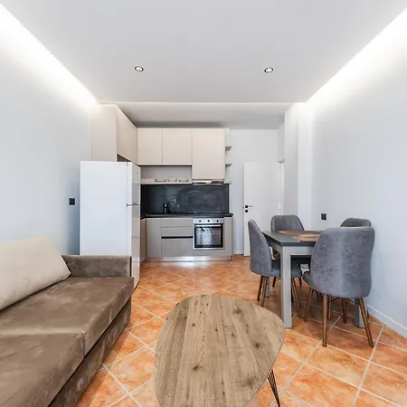 Apartment Sr Golem *