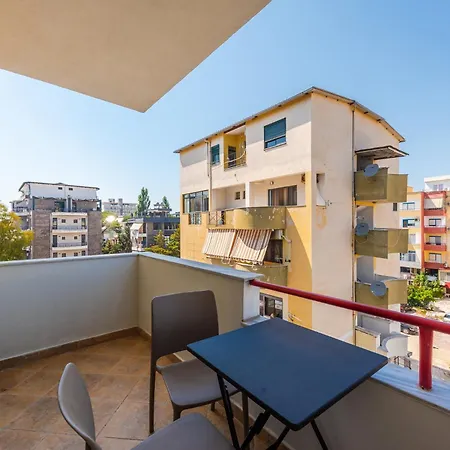 Sr Golem * Golem (Tirana)