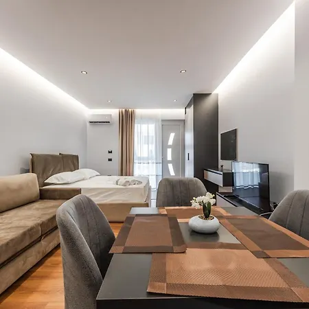 Sr Golem Apartment
