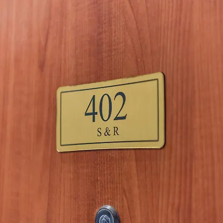 Apartment Sr *